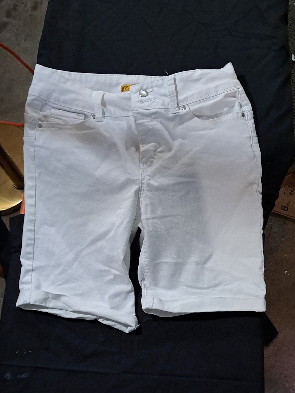 Wax Jean White Bermuda Shorts — Clean Casual Style